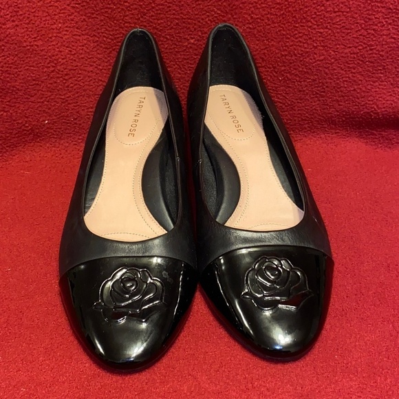 Taryn Rose size 8.5 leather loafers excellent condition - Picture 1 of 6